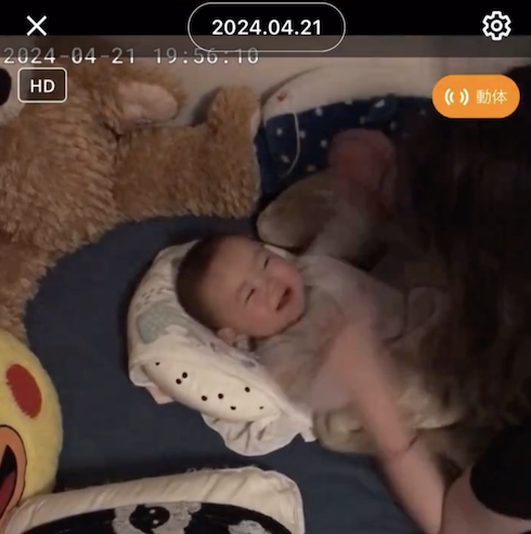 ママに気付いた赤ちゃん