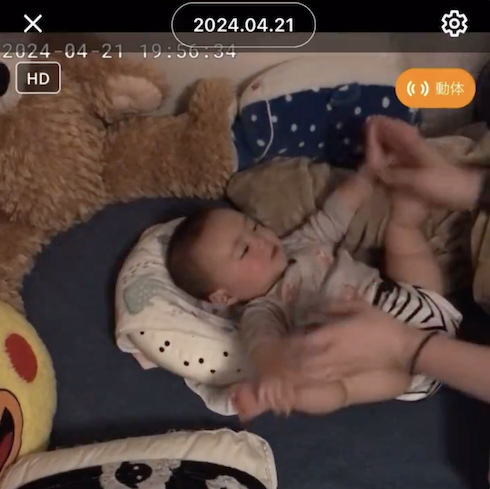 ママに気付いた赤ちゃん