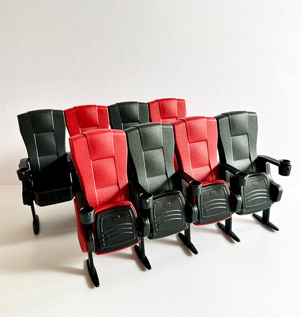 100均 ミニチュア 映画館のイス 山田化学 プラモデル セリア キャンドゥ