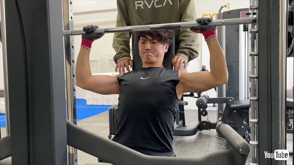 肉体改造に成功した「コロコロチキチキペッパーズ」西野創人