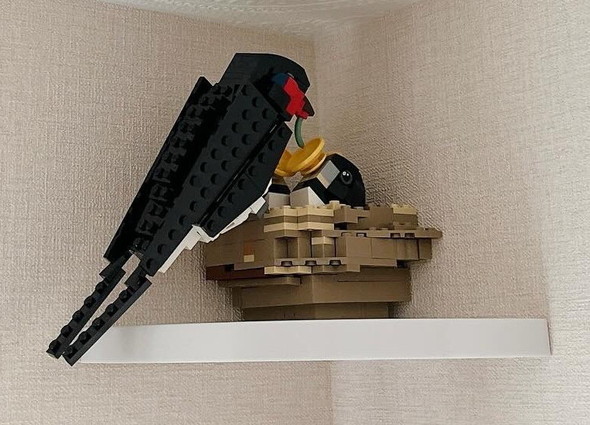 レゴブロックで作ったツバメの巣