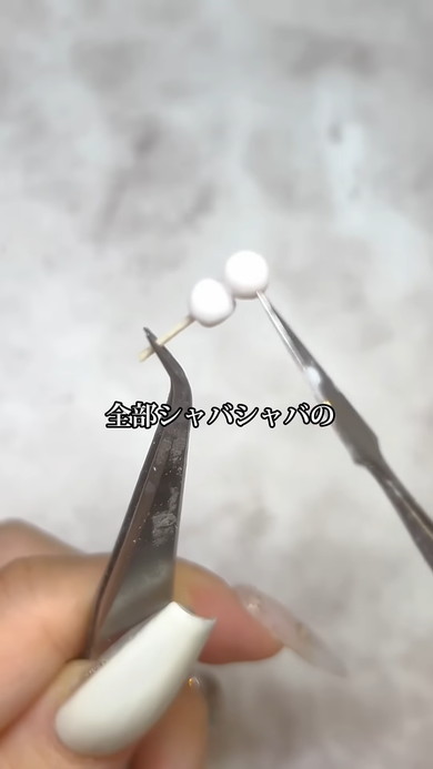 みたらし団子モチーフのネイル解説