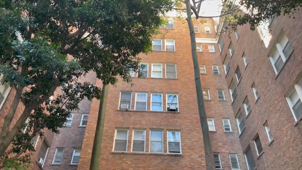 米ロサンゼルス・ハリウッドの激安アパート