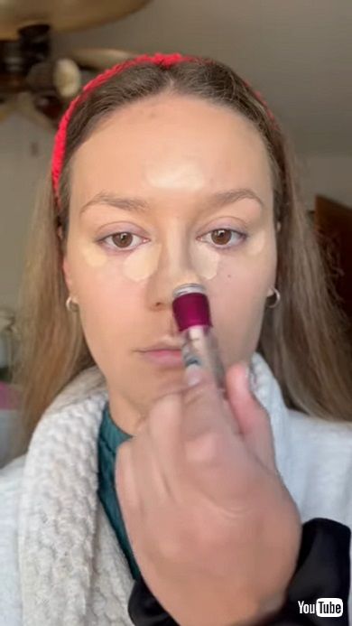 バービーみたいな鼻になるメイクの作業工程