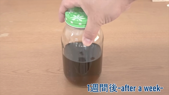 さびた鉄くぎを鉄媒染液として再利用するDIY