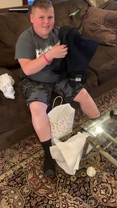 不思議そうな男の子