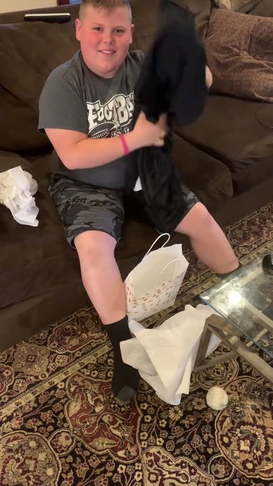 不思議そうな男の子