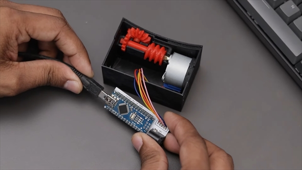 Arduinoで作る中空時計