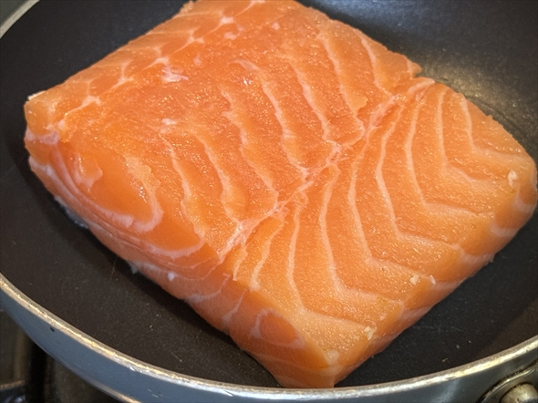 サーモン サモ肉