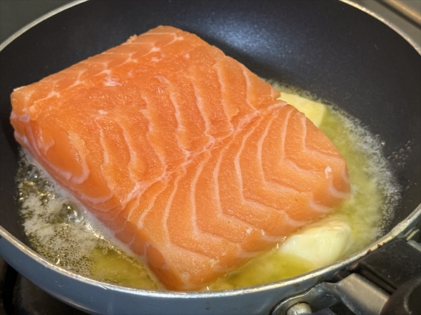 サーモン サモ肉