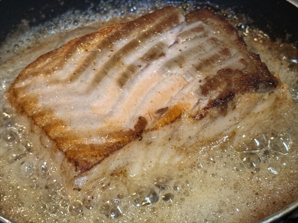 サーモン サモ肉