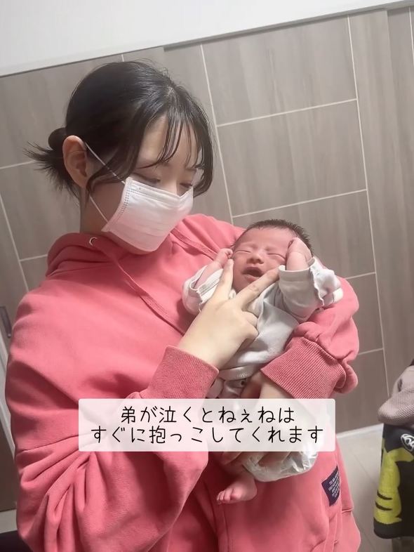 お姉ちゃんと赤ちゃん