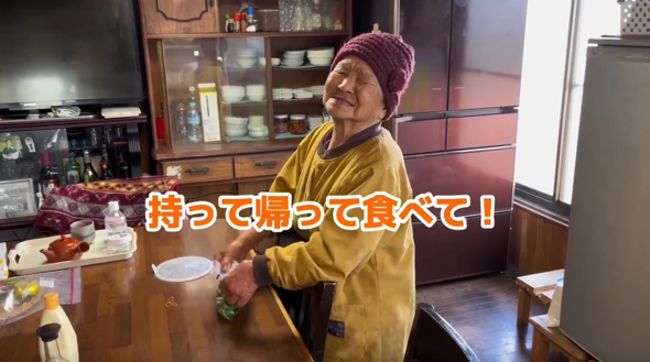 おばあちゃんからのお土産がたくさん