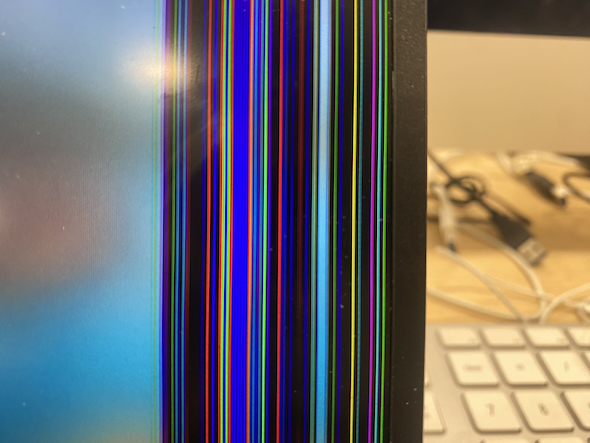 壊れた液晶画面