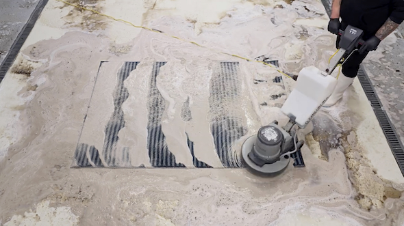 2度目の回転ブラシ洗浄