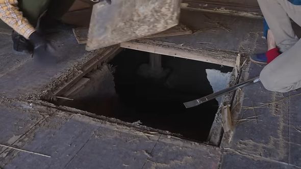 築95年の古民家の畳の下にあった謎の空間を発見