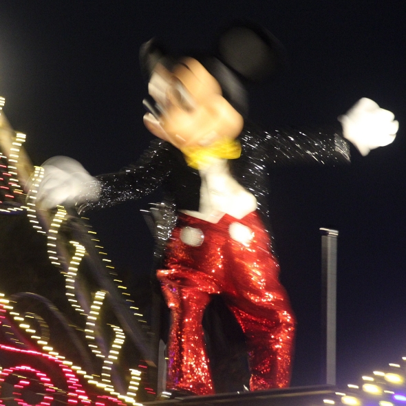 東京ディズニーリゾート ミッキーマウス 夜景