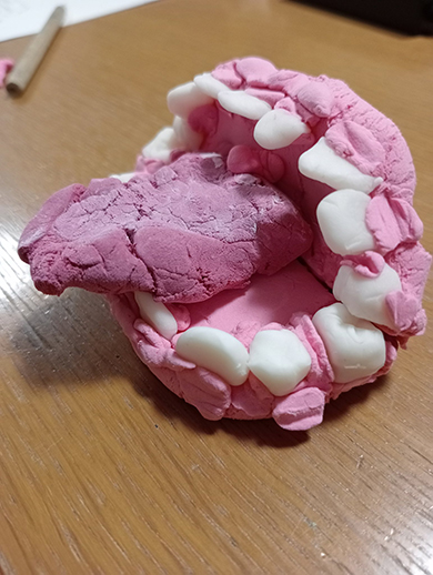 リアルな口横から