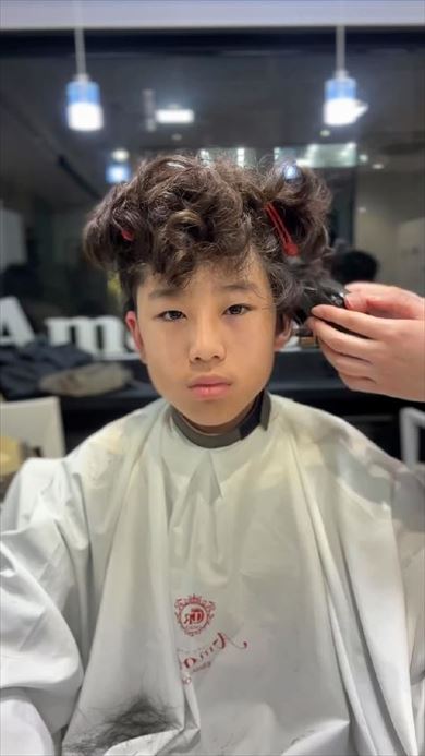 くせ毛の中学生がイメチェン