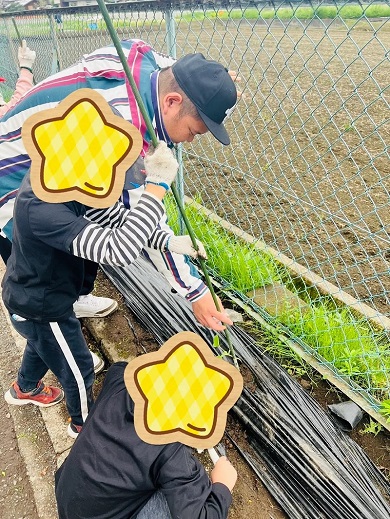 神奈川県大井町の小学校でひょうたん先生として授業をするあらぽんさん