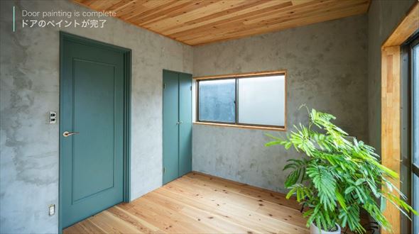 リノベーションでドアのペイント