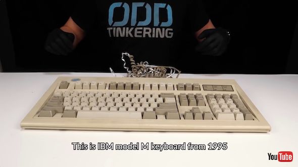 IBM M型キーボード(1991年) USB接続改造済 黄ばんだ“90年代”のボロボロキーボードを修復したら…… 新品同様