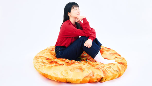 ジョークじゃ……ない!? どん兵衛の“おあげ5400個分”巨大