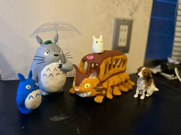 トトロモチーフの紙粘土作品