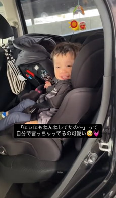お喋りする男の子