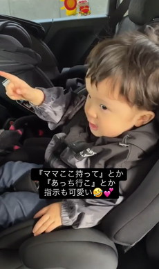 お喋りする男の子