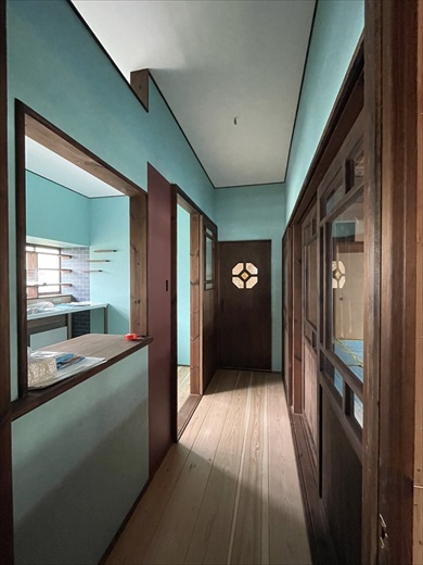 レトロかわいい新居の建具や内装がステキ