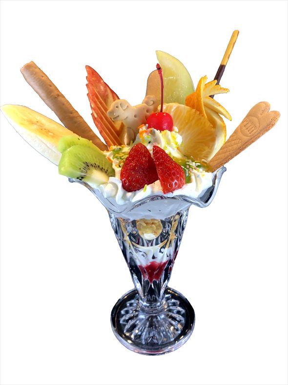 季節のフルーツパフェ