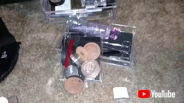 いたずらメイク