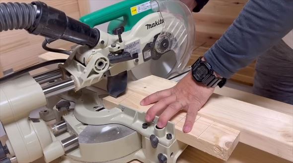 木材をぐにゃりと曲げるDIY