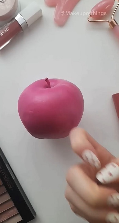 リンゴにメイク01