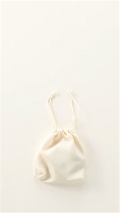 GUメッシュニットミニバッグの容量