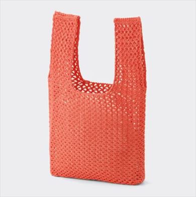 GUメッシュニットミニバッグの容量