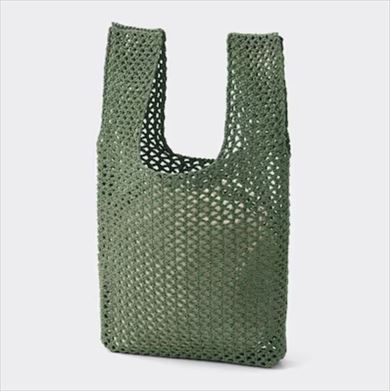 GUメッシュニットミニバッグの容量