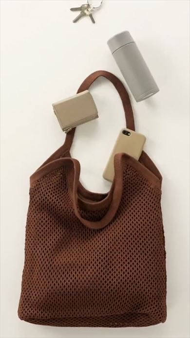 GUメッシュニットトートバッグの容量