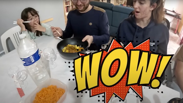 フランス人家族にカツ丼