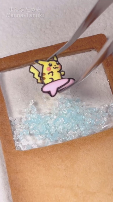 「なみのりピカチュウ」をモチーフにしたアイシングクッキーの制作過程