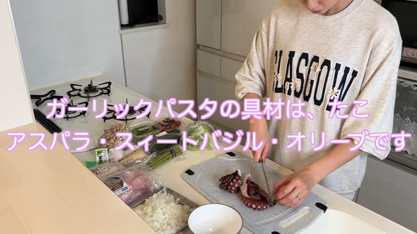 病院で遅くなった日の、大家族の夕食作り風景