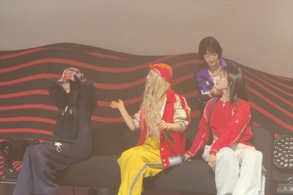 NewJeans Coke STUDIO