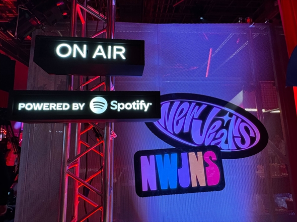 NewJeans Coke STUDIO