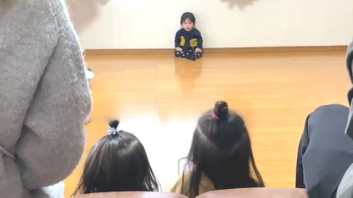 悩んでる