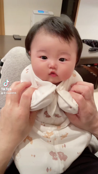 真顔のりいなちゃん