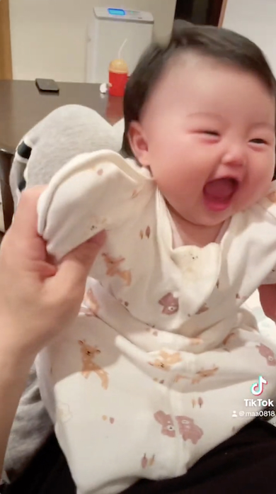 笑うりいなちゃん