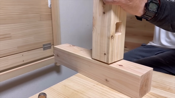 ボルトが見えない角材の接合方法