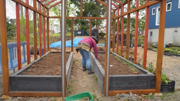 春の北国で生き生きと暮らす母と祖母に羨望の声