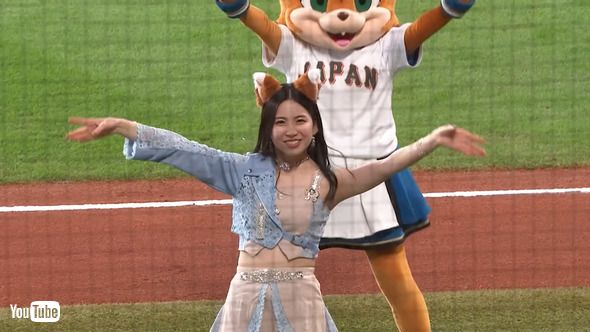 きつねダンスを踊る櫻井さん